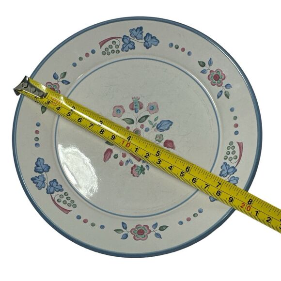 International Sugar Plum Stoneware Salad Plates Set Of 3 Farmhouse Country Chic - Picture 7 of 7